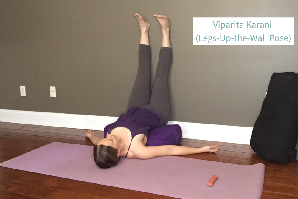 1-Minute Yoga Tip: How To Make Your Own Bolster [Video]